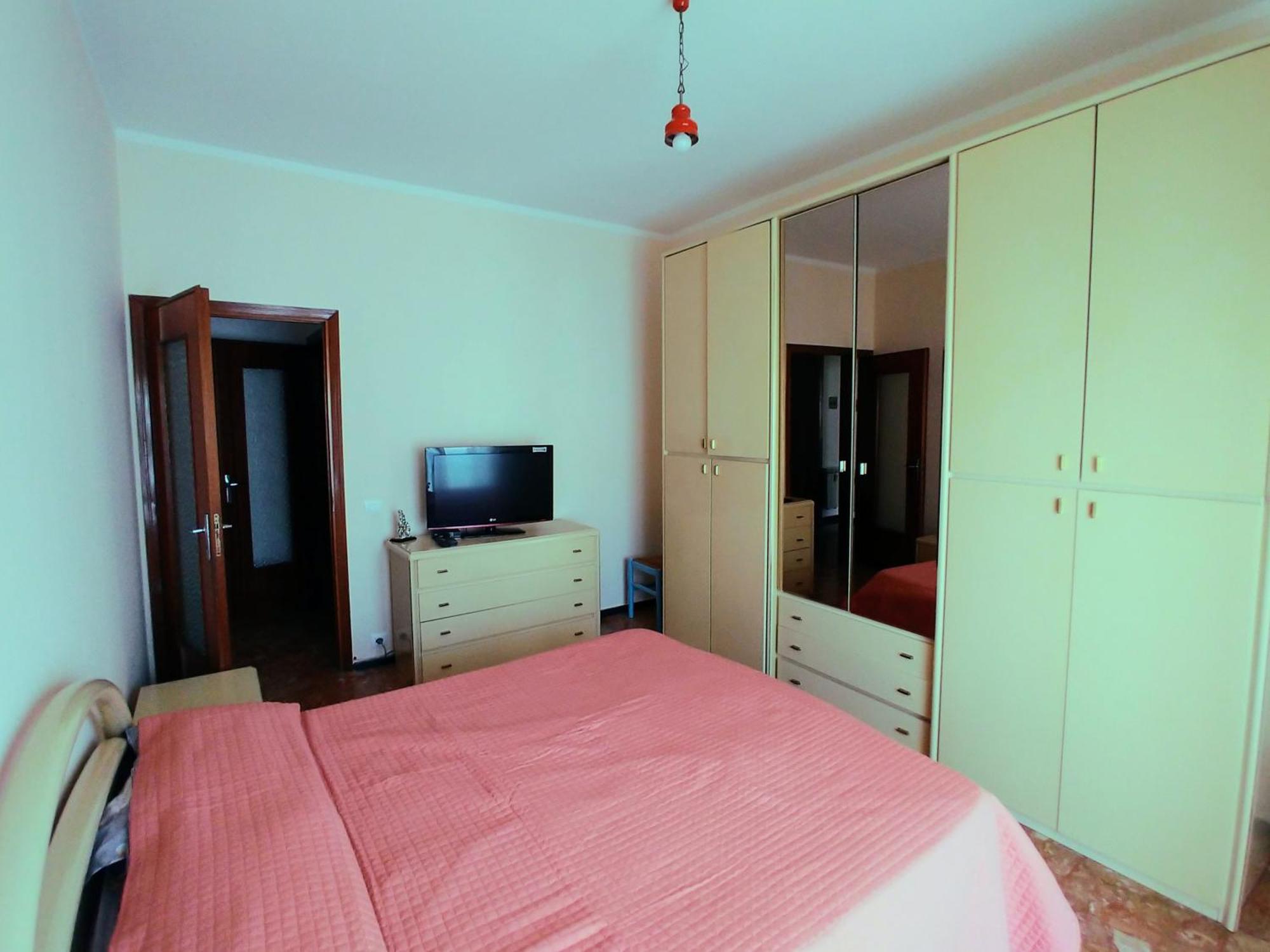Casa Di Andreea E Bogdan Apartment Албенга Стая снимка